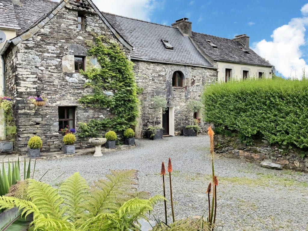 Priory Gite at Kergudon country cottages in Finistere vacances en Bretagne charme et luxe