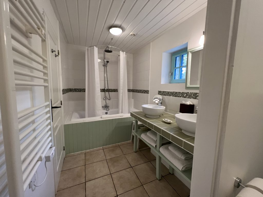 Location de vacances Bretagne et Pet friendly cottages Brittany at Kergudon (31)