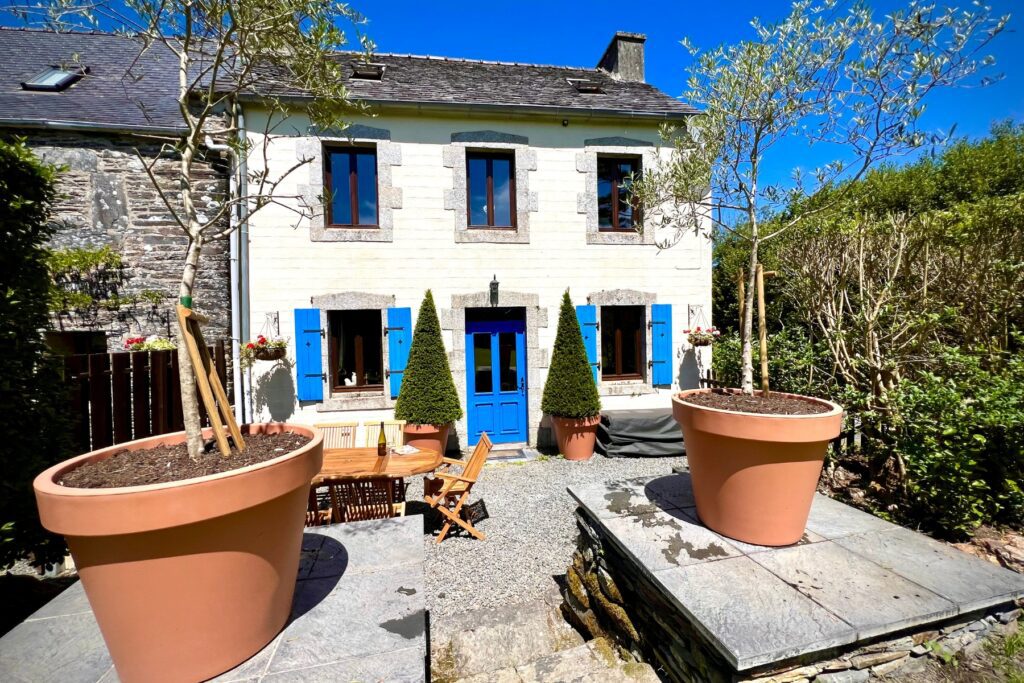 Holiday House Brittany Self Catering accommodation France location vacances bretagne location saisonniere bretagne